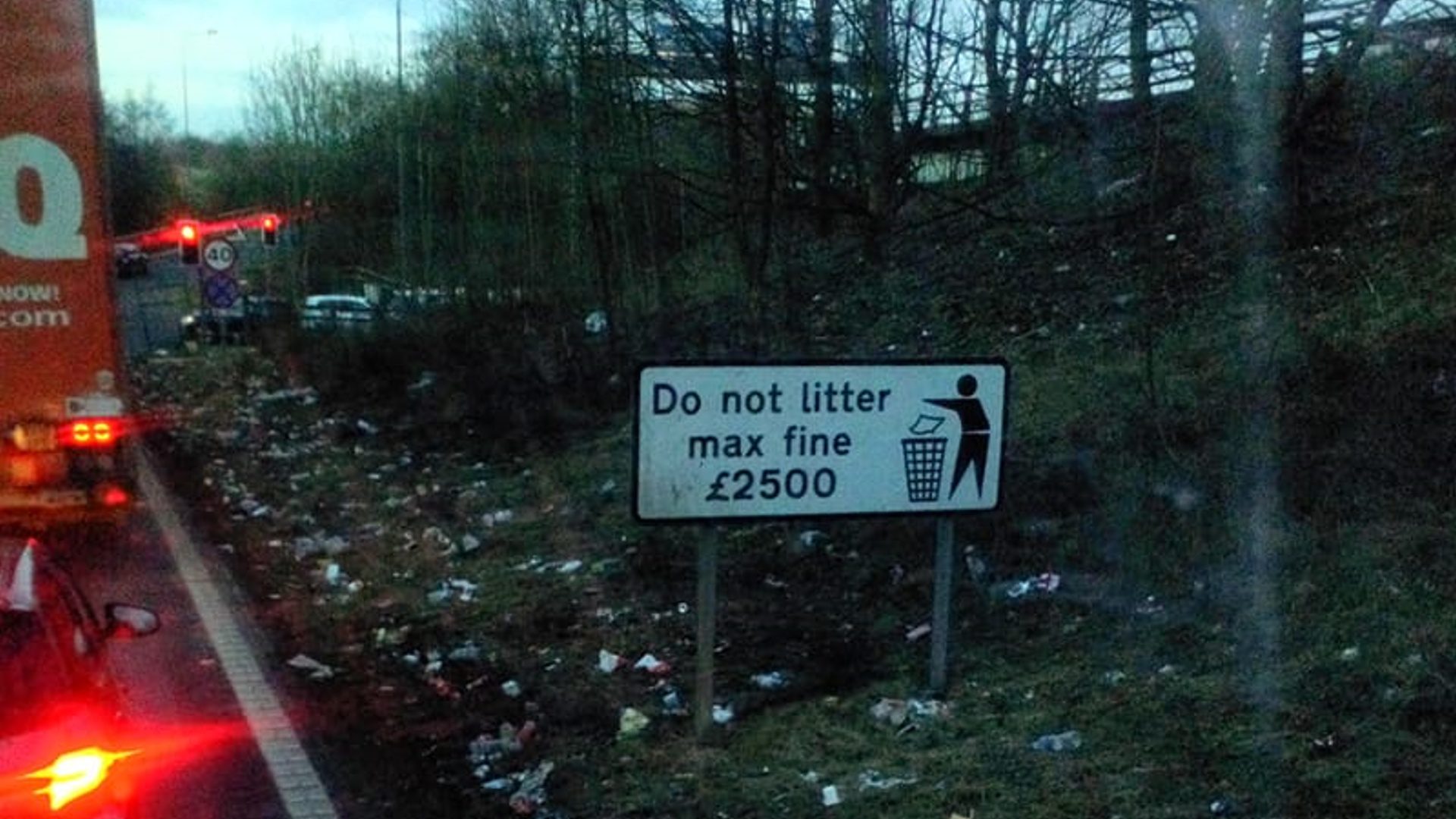 swd00 litter bury £2500 fine ignored